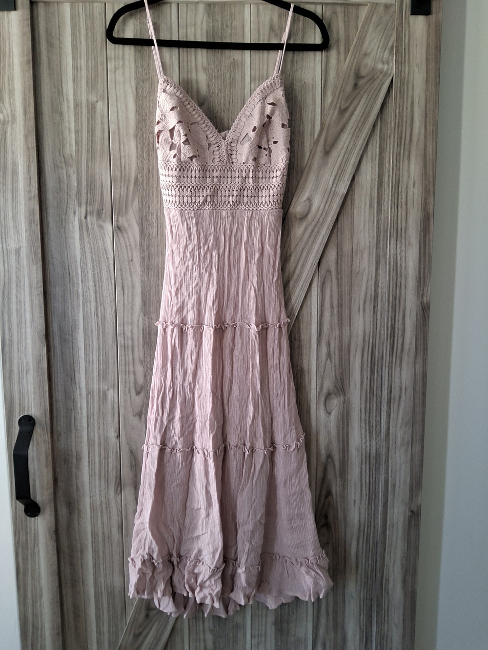 Love Tree Dusty Pink Crochet Bodice Spaghetti Strap Maxi Dress
